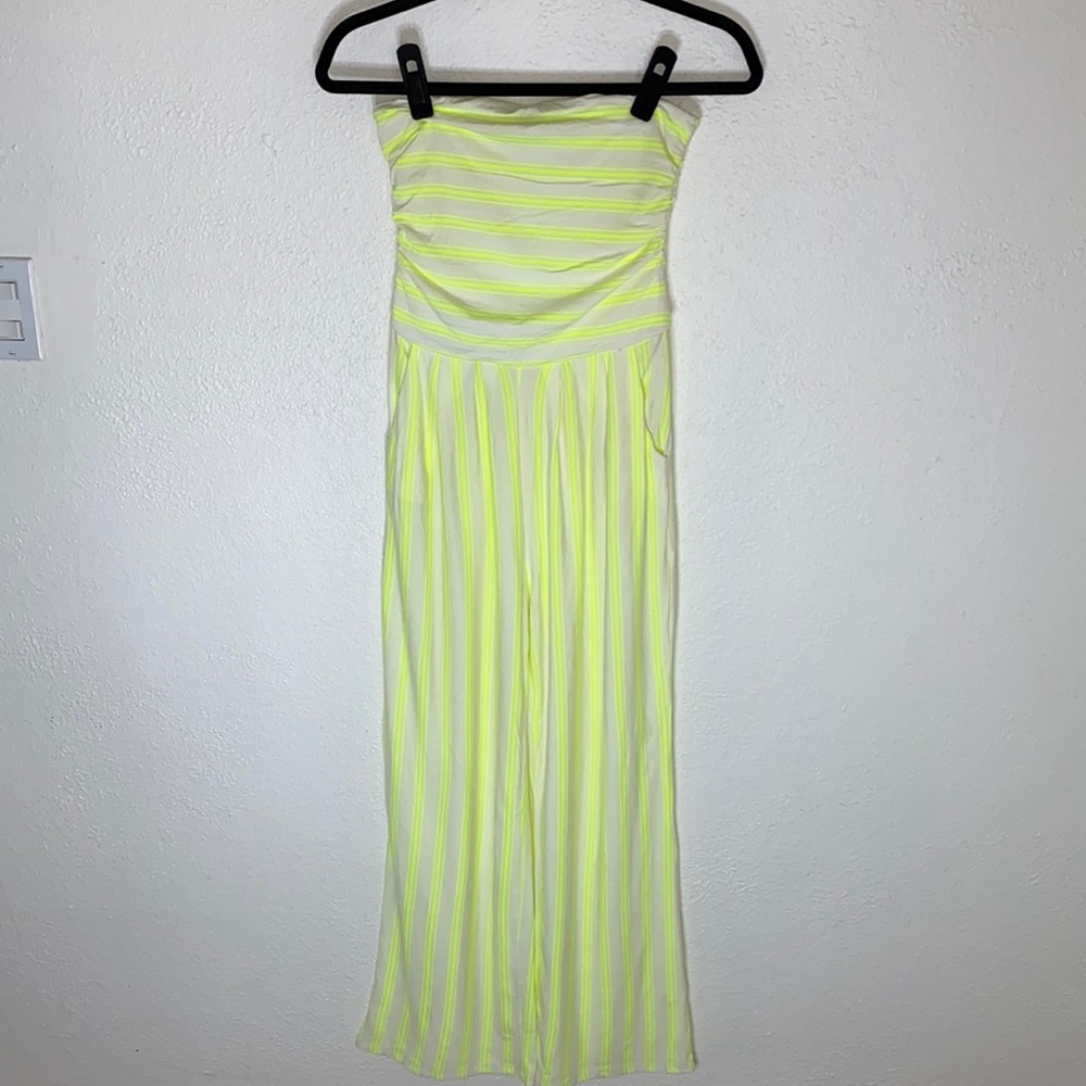 Heart & Hips Striped Strapless Jumpsuit/Romper.  Size:Small White/Yel…